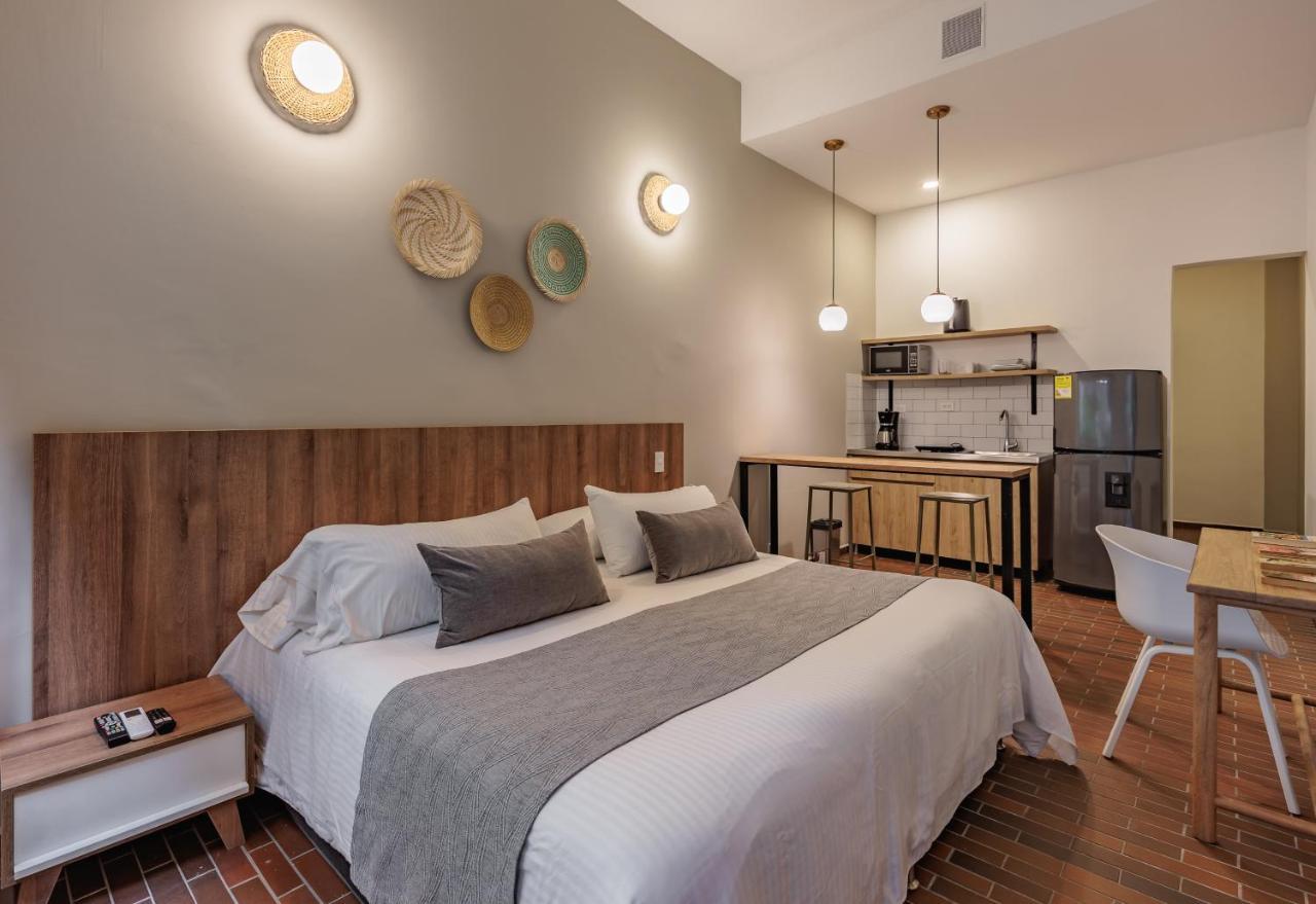The Somos Flats Laureles Aparthotel Medellin Bagian luar foto