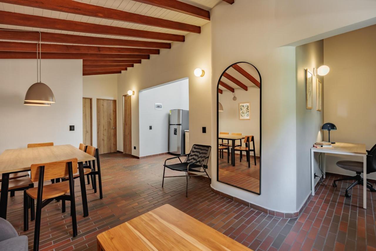 The Somos Flats Laureles Aparthotel Medellin Bagian luar foto