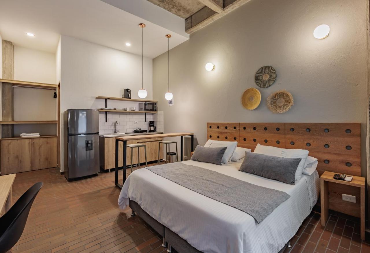 The Somos Flats Laureles Aparthotel Medellin Bagian luar foto